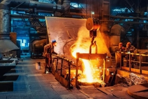 Giá thép hôm nay 20/7: Loạt nhà máy Trung Quốc nâng giá cuộn cán nóng khi sản lượng nửa đầu năm đi xuống